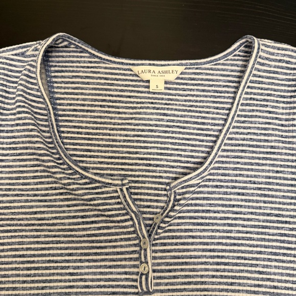 Laura Ashley Ribbed Nightgown Blue White Sleep Shirt Size Small Stretch Women's - Picture 4 of 11